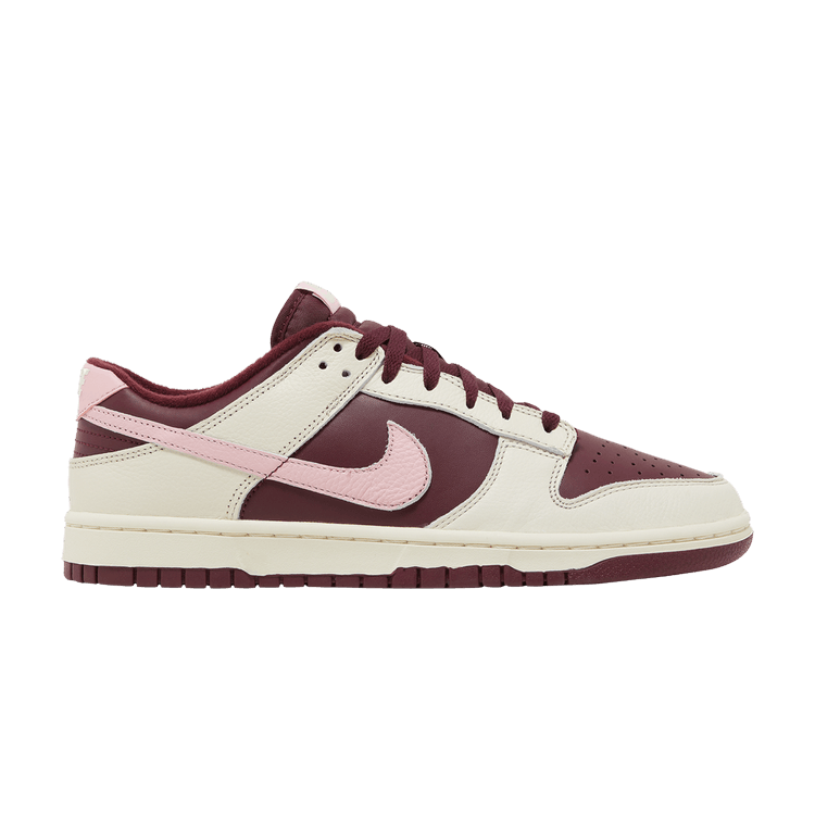Nike Dunk Low ValentineS Day