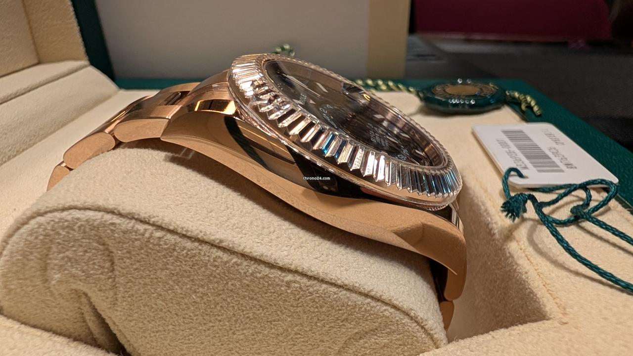 Rolex | Sky-Dweller | 336935 | 42 mm | Rose gold | Blue | Manual winding