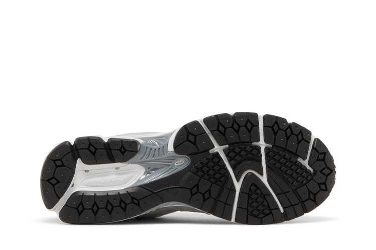 New Balance 2002R Steel Orca