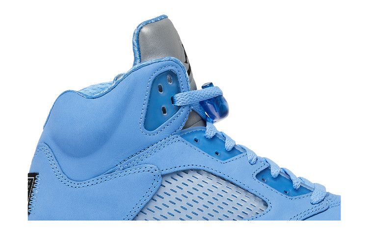 Air Jordan 5 Unc