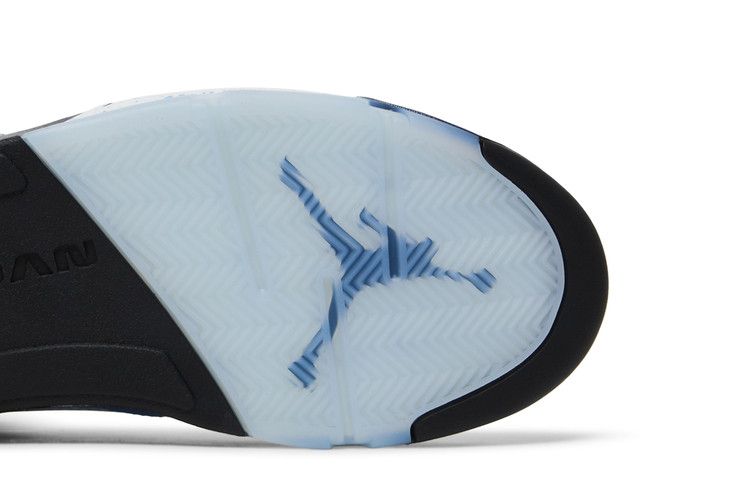 Air Jordan 5 Unc