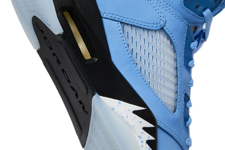 Air Jordan 5 Unc