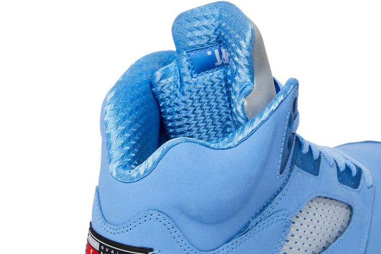 Air Jordan 5 Unc