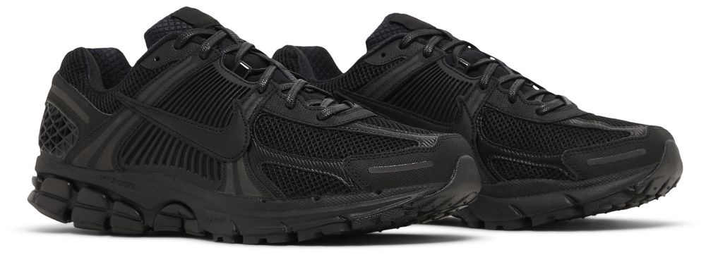 Air Zoom Vomero 5 Triple Black