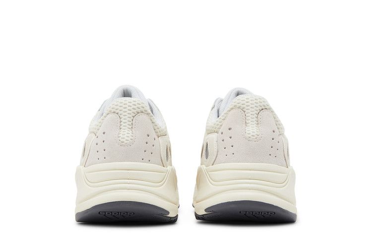 Yeezy Boost 700 Analog
