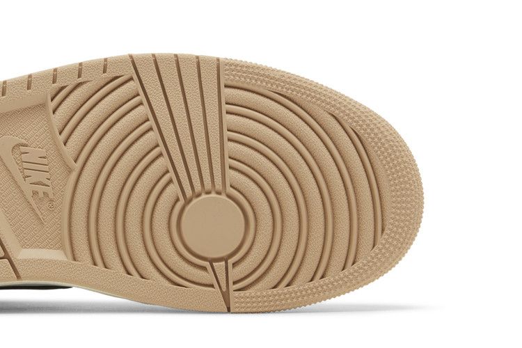WMNS Air Jordan 1 Retro High OG Latte