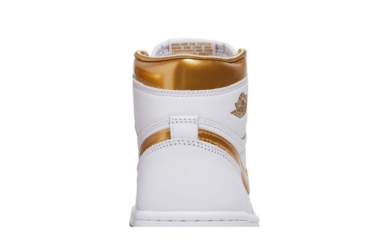 AIR JORDAN 1 RETRO HIGH OG WMNS "Metallic Gold"