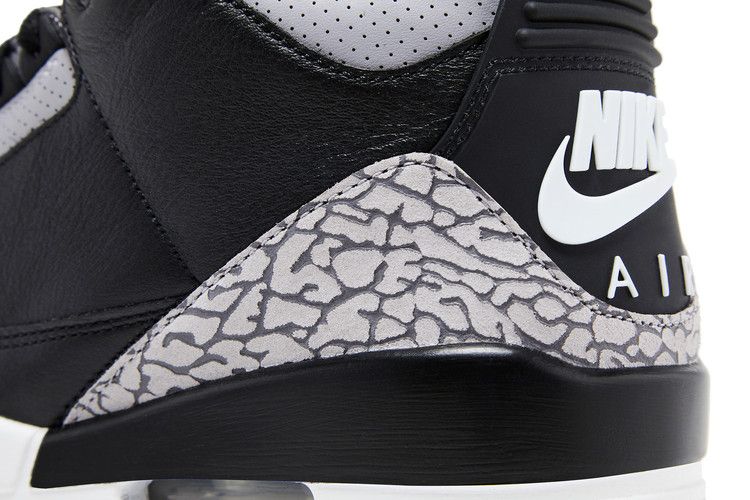 Air Jordan 3 Retro OG Black Cement 2024