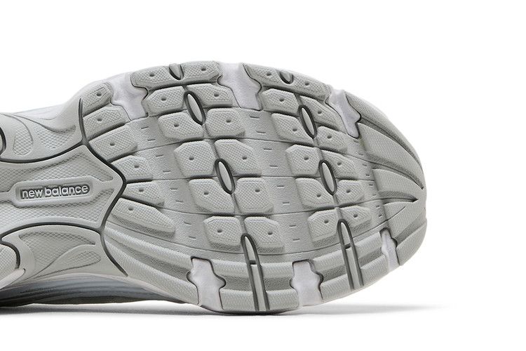 New Balance 530 White Silver Metallic Polka Dots
