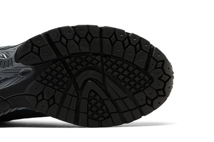 New Balance 1906R Black Cement Graphite