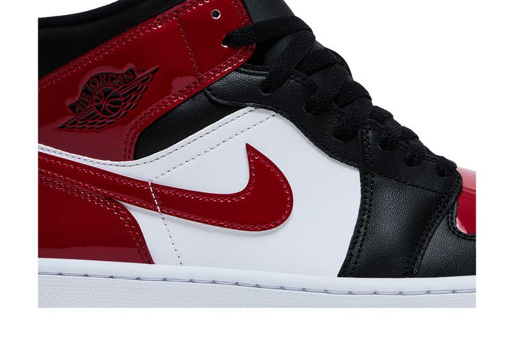 Air Jordan 1 Mid Patent Bred Toe