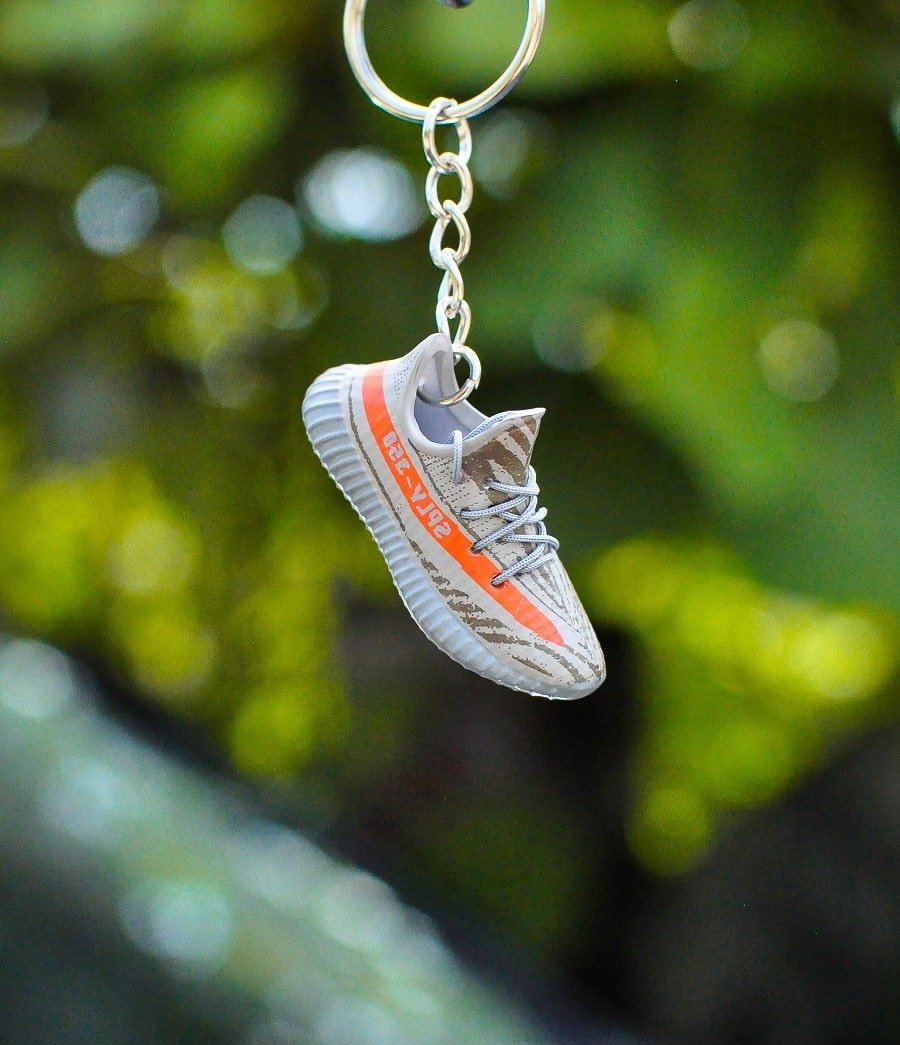 3D Sneaker Keychain Yeezy Beluga