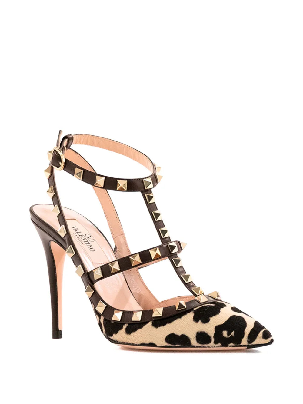 Rockstud pumps