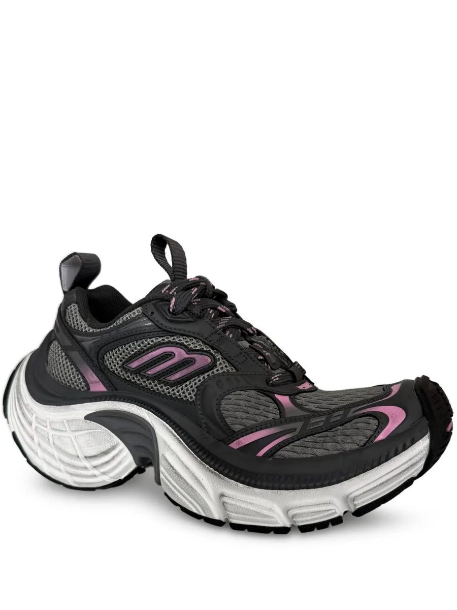 6XL sneakers