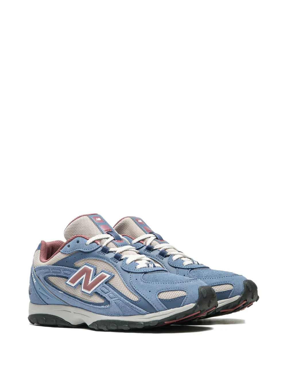 204L sneakers