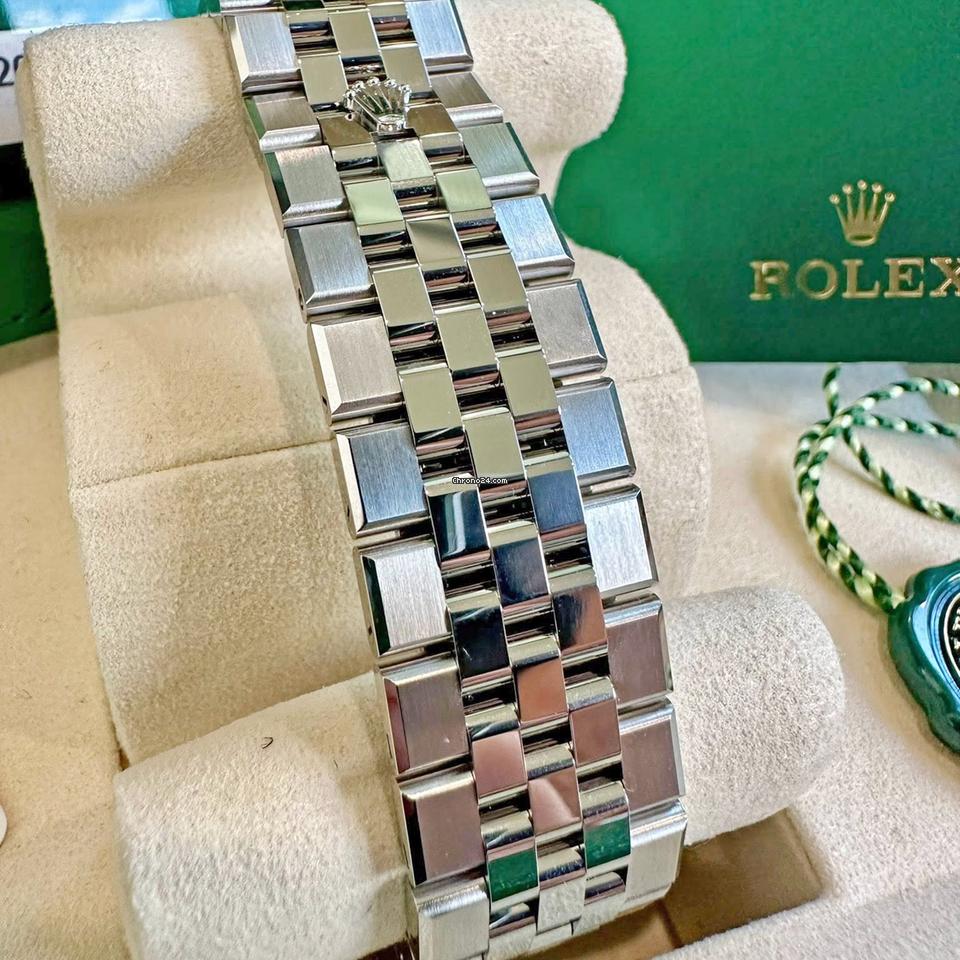 Rolex | Land-Dweller | 127334-0001 | Gold/Steel | 40mm mm | Steel | White | Automatic