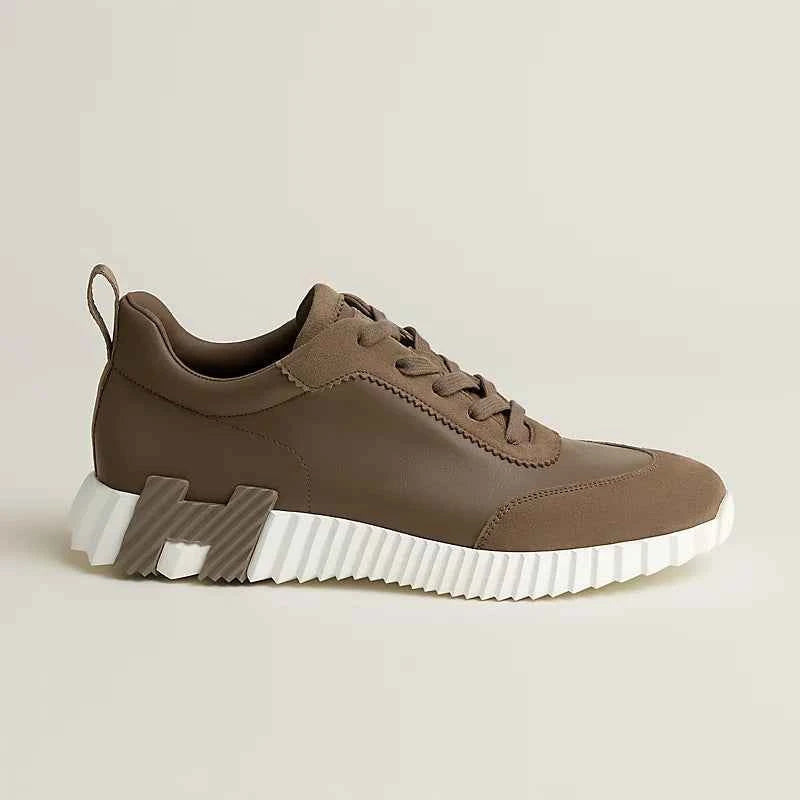 Bouncing sneaker