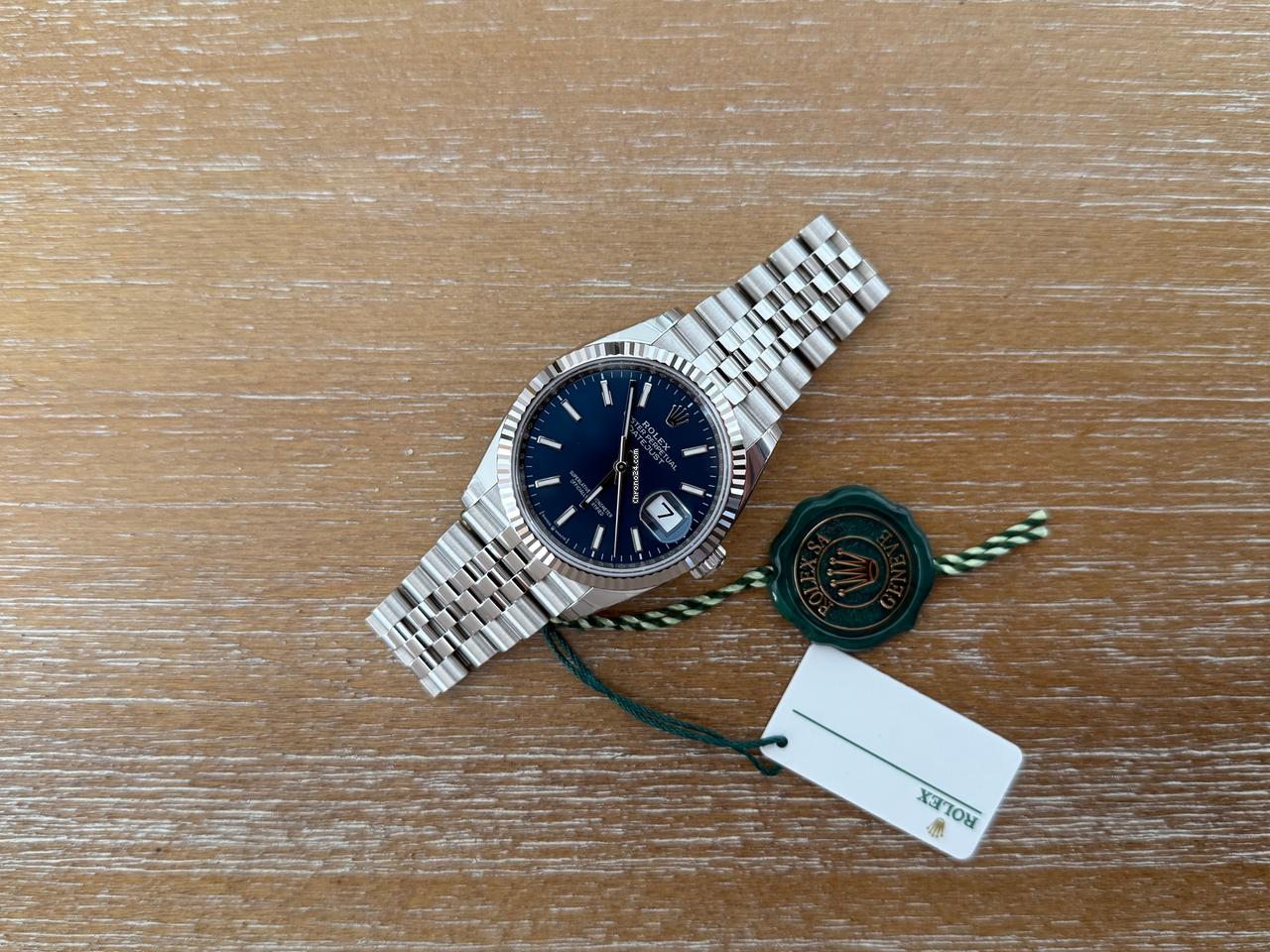 Rolex | Datejust | Rolex Datejust 36 Blue Dial 126234 | Gold/Steel | 36 mm | Steel | Blue | Automatic