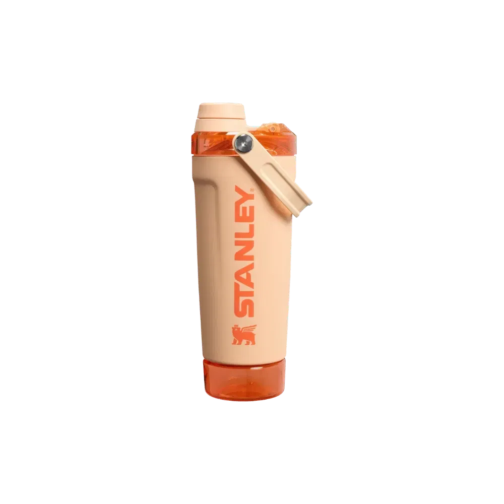 Stanley The Vitalize™ Shaker Bottle 20 OZ Orange Sherbet