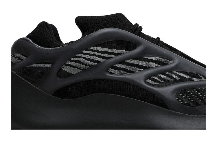 Yeezy 700 V3 Alvah