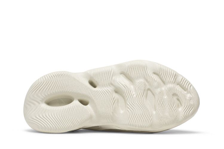 Yeezy Foam RNNR Ararat (2020/2022)