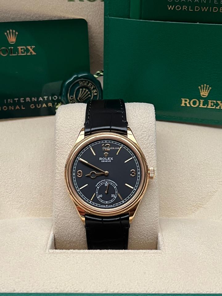 Rolex | 1908 | 52508 | Yellow gold | 39 mm | Crocodile skin | Black