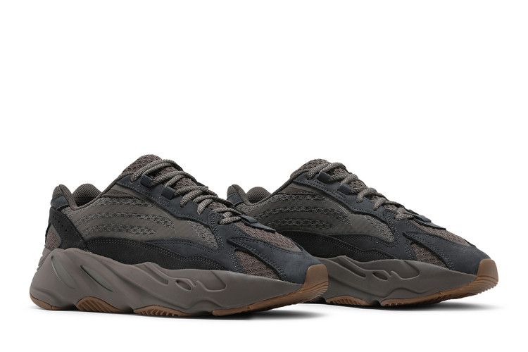Yeezy Boost 700 V2 Mauve
