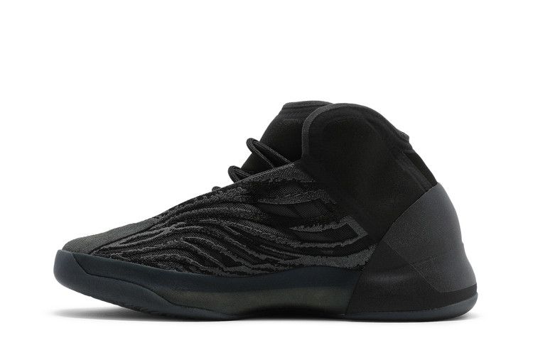 Yeezy Quantum Onyx