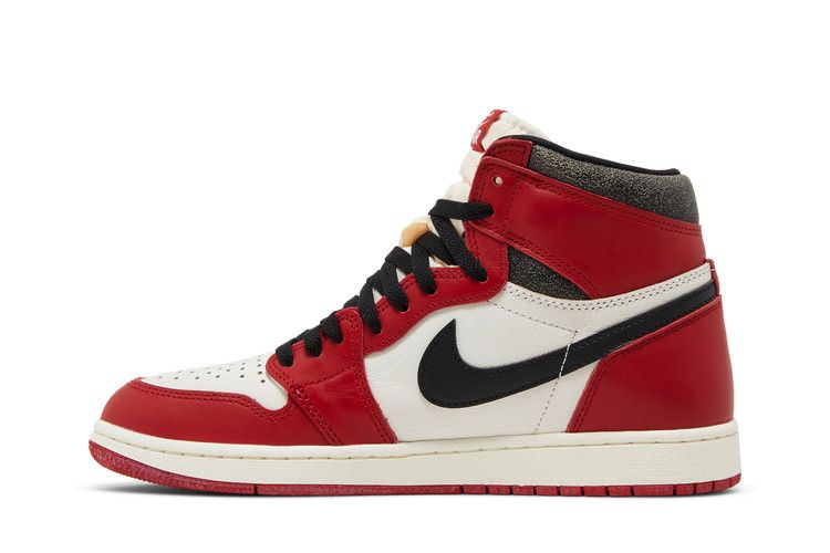 Air Jordan 1 Retro High OG Chicago Lost Found
