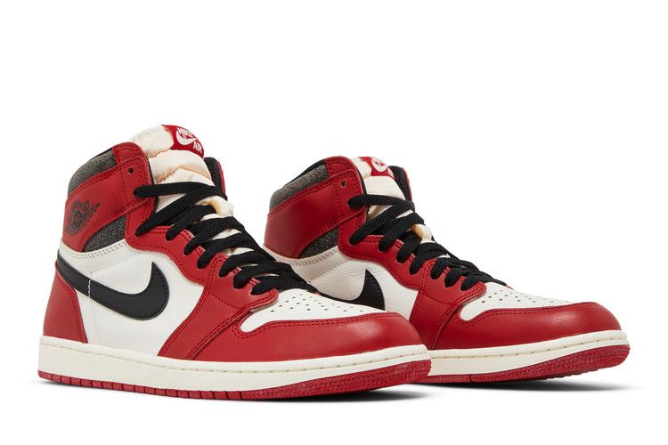 Air Jordan 1 Retro High OG Chicago Lost Found