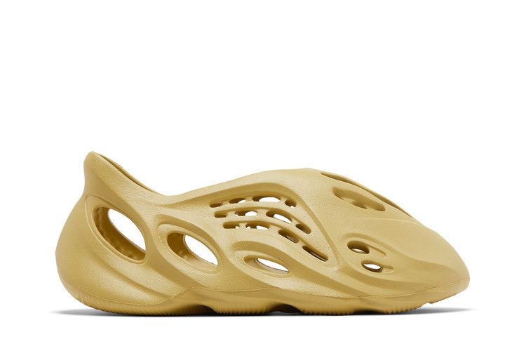 Yeezy Foam Runner Sulfur