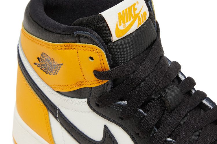 Air Jordan 1 Mid Reverse Yellow Toe