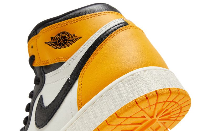 Air Jordan 1 Mid Reverse Yellow Toe