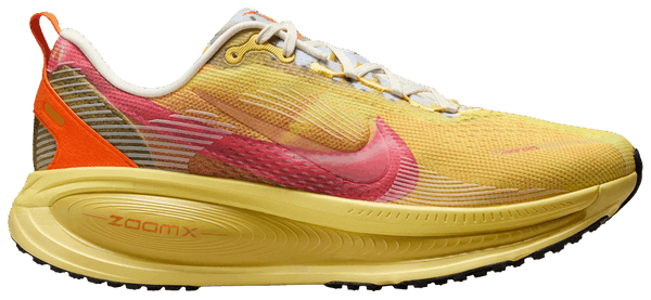 Nike Vomero 18 International Running Pack