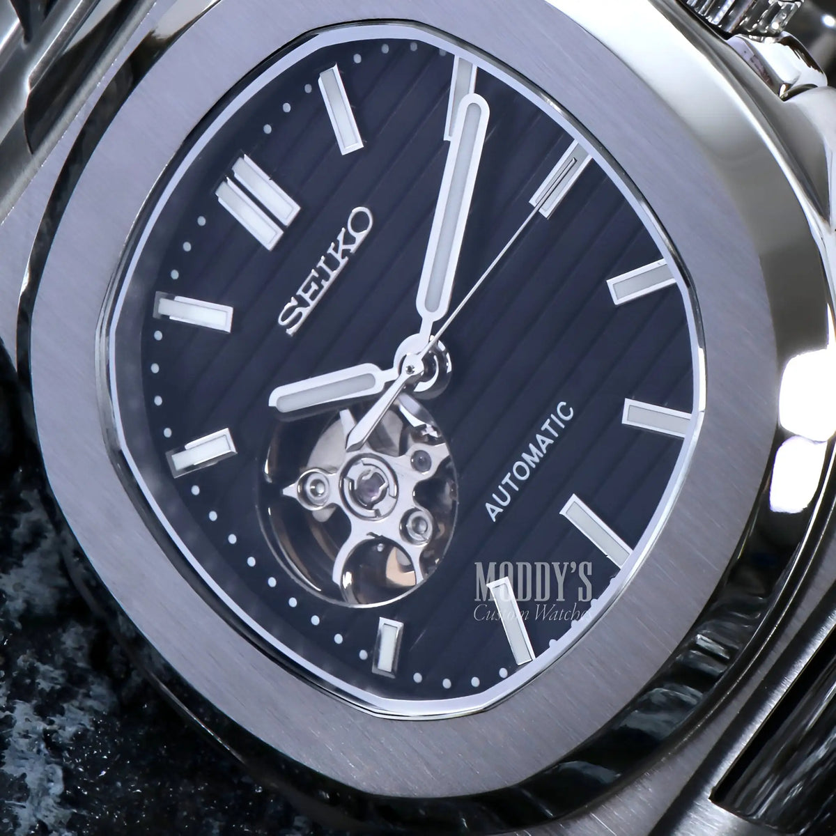 Nautiko Black Open Movement
