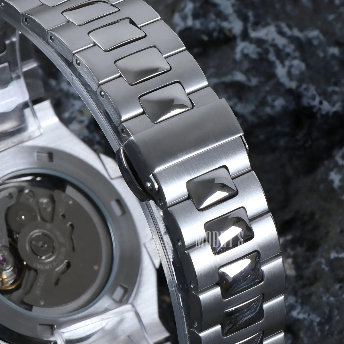 Nautiko Olive Green Open Movement