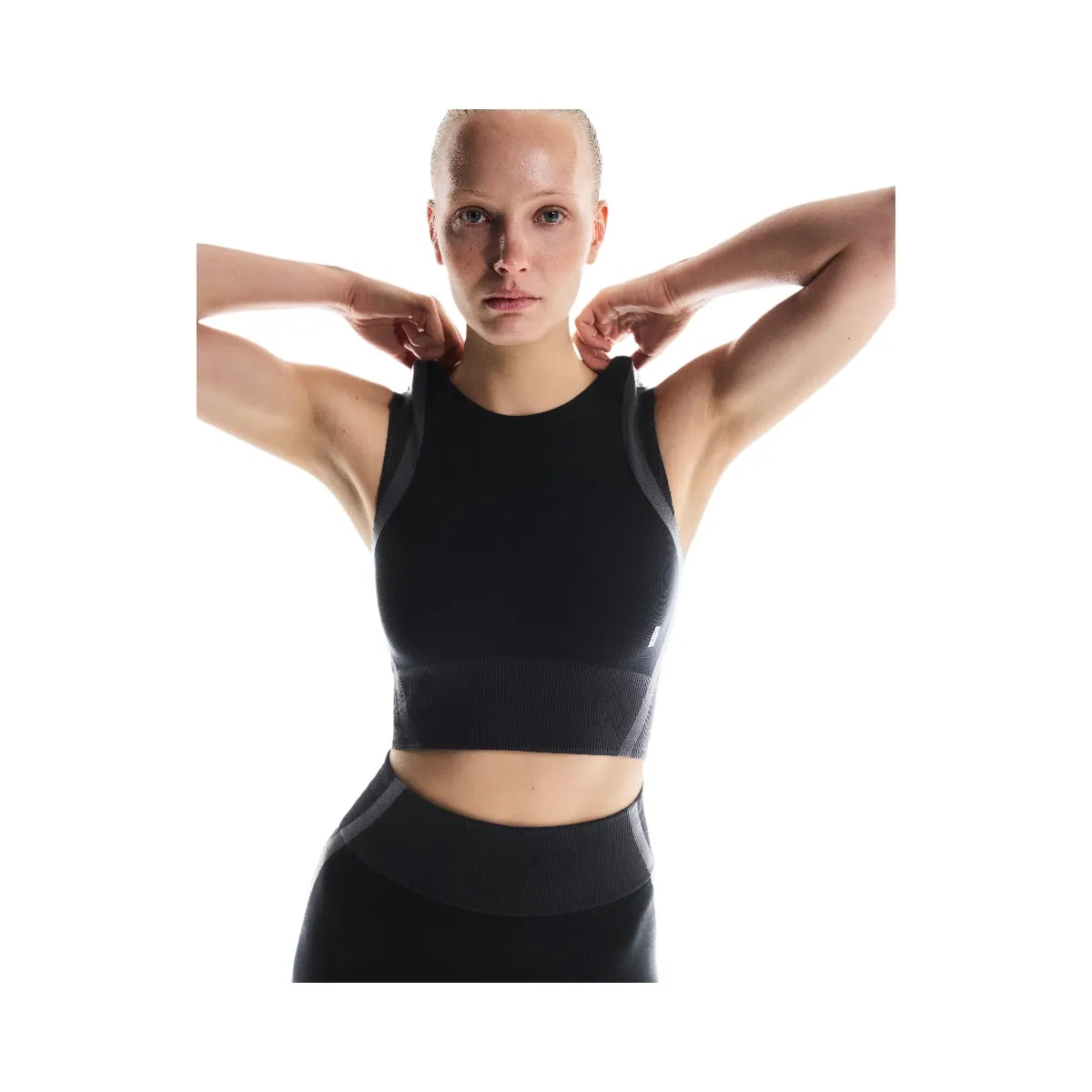 On Studio Knit Crop Black Eclipse
