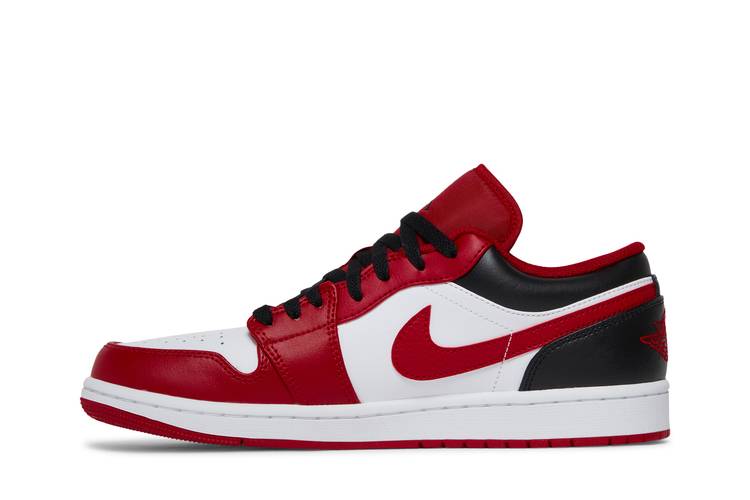 Air Jordan 1 Low Reverse Black Toe Bulls
