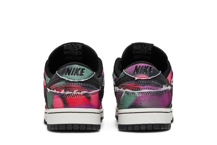 NIKE DUNK LOW GRAFFITI