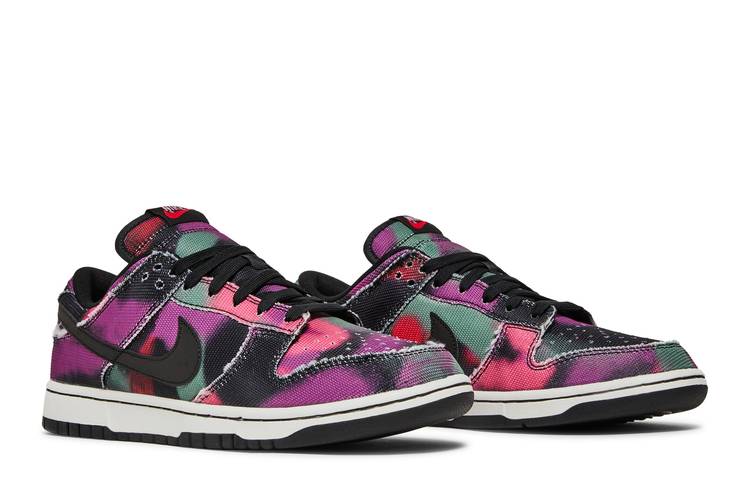 NIKE DUNK LOW GRAFFITI