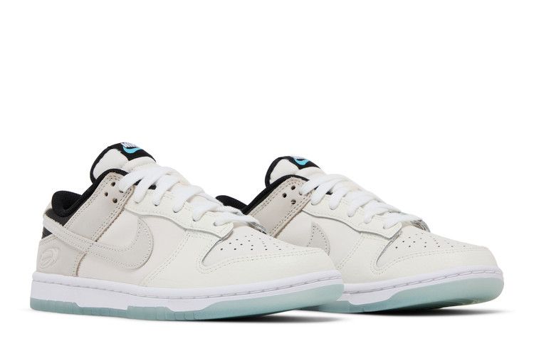 Nike Dunk Low Supersonic