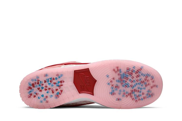 NIKE SB DUNK LOW STRANGELOVE SKATEBOARDS