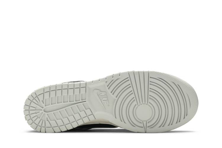 Dunk Low Premium Animal Pack Zebra