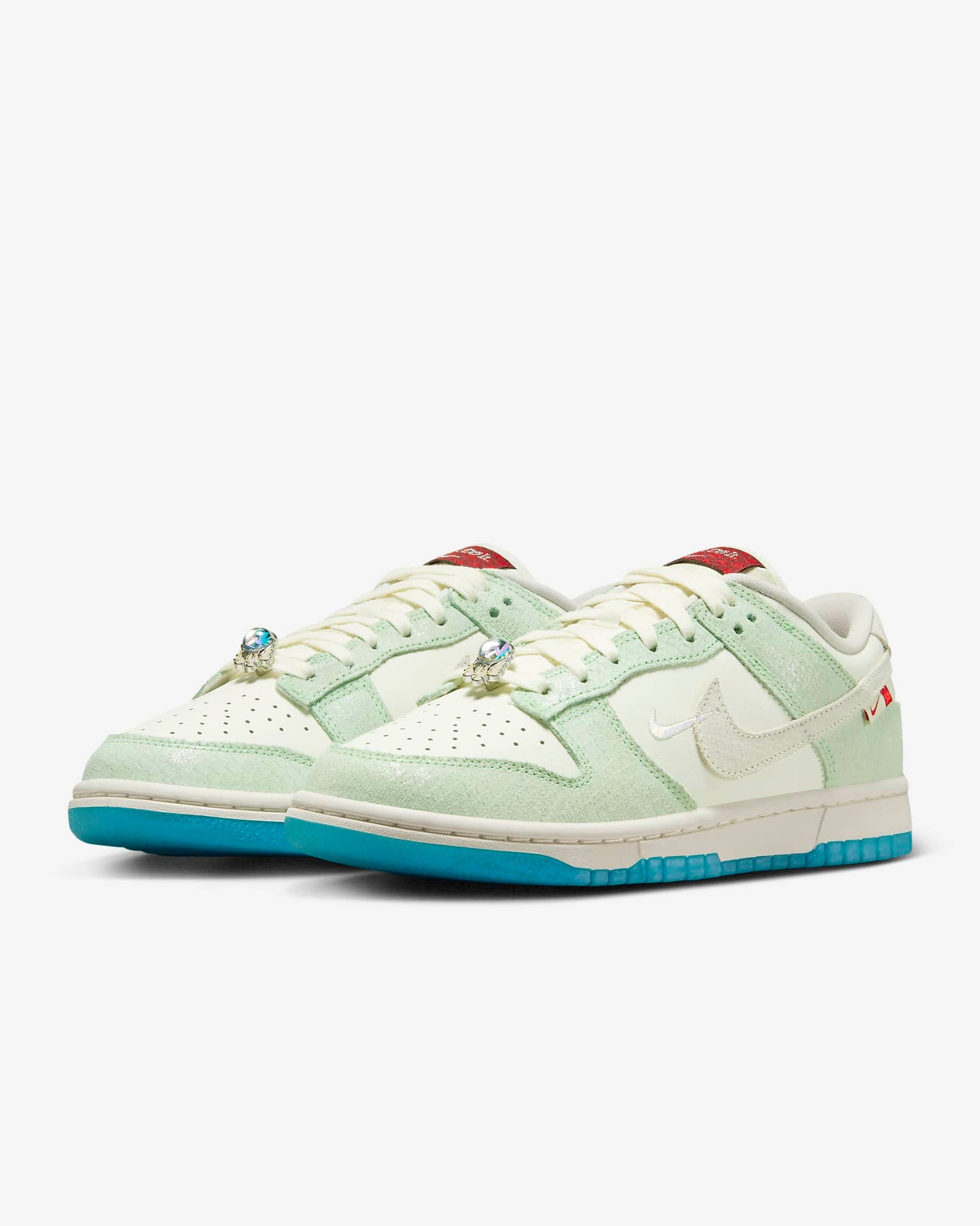 Nike Dunk Low LX Catus Sail Sale