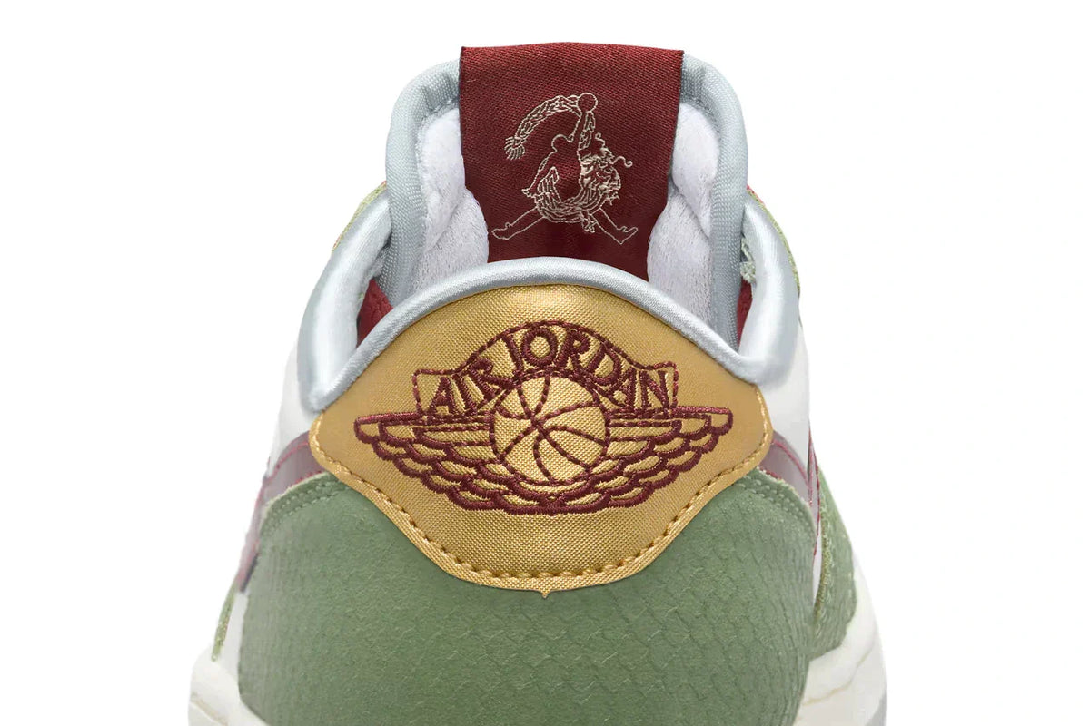 3D Sneaker Keychain With Box - Red October