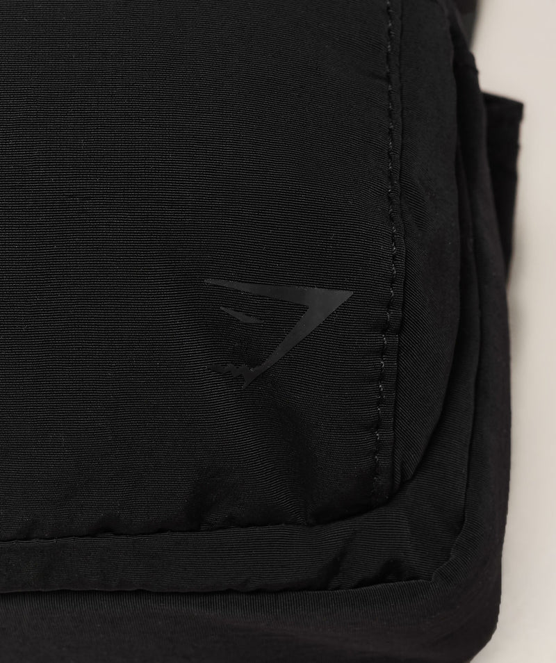 Women's Gymshark Pleat Sling Bag Black