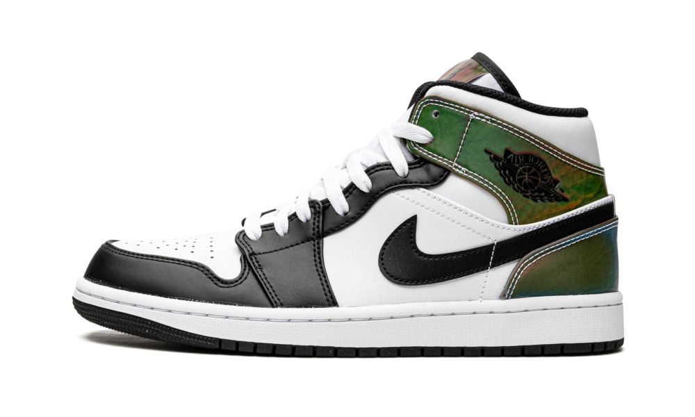 Air Jordan 1 Mid SE Heat Reactive Color Change