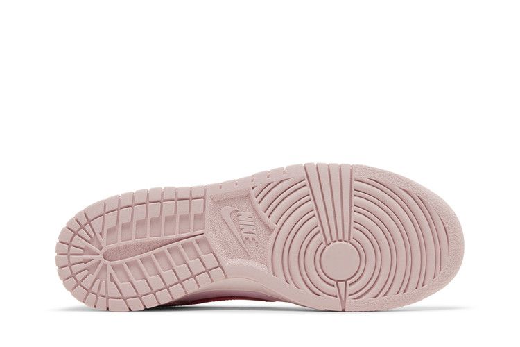 Nike Dunk Low Triple Pink