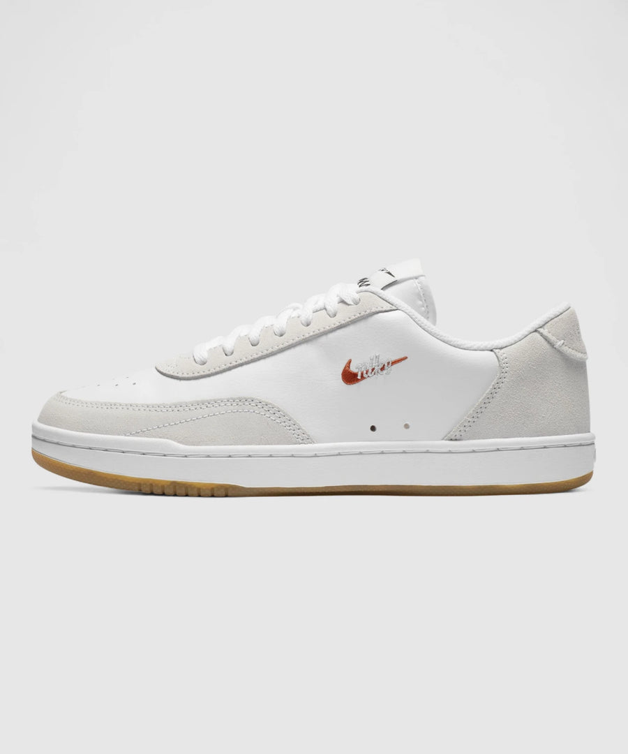 NIKE WMNS  COURT VINTAGE PRM Sneakers For Women (White)