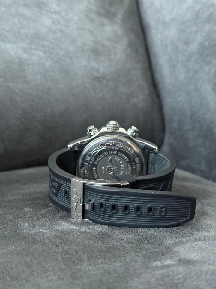 Breitling Avenger